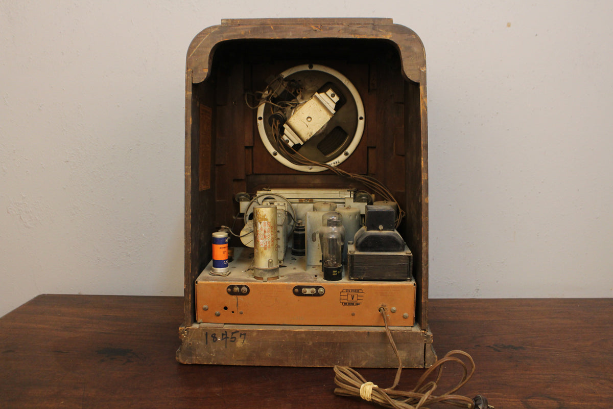1930s General Electric Tombstone Prop Radio