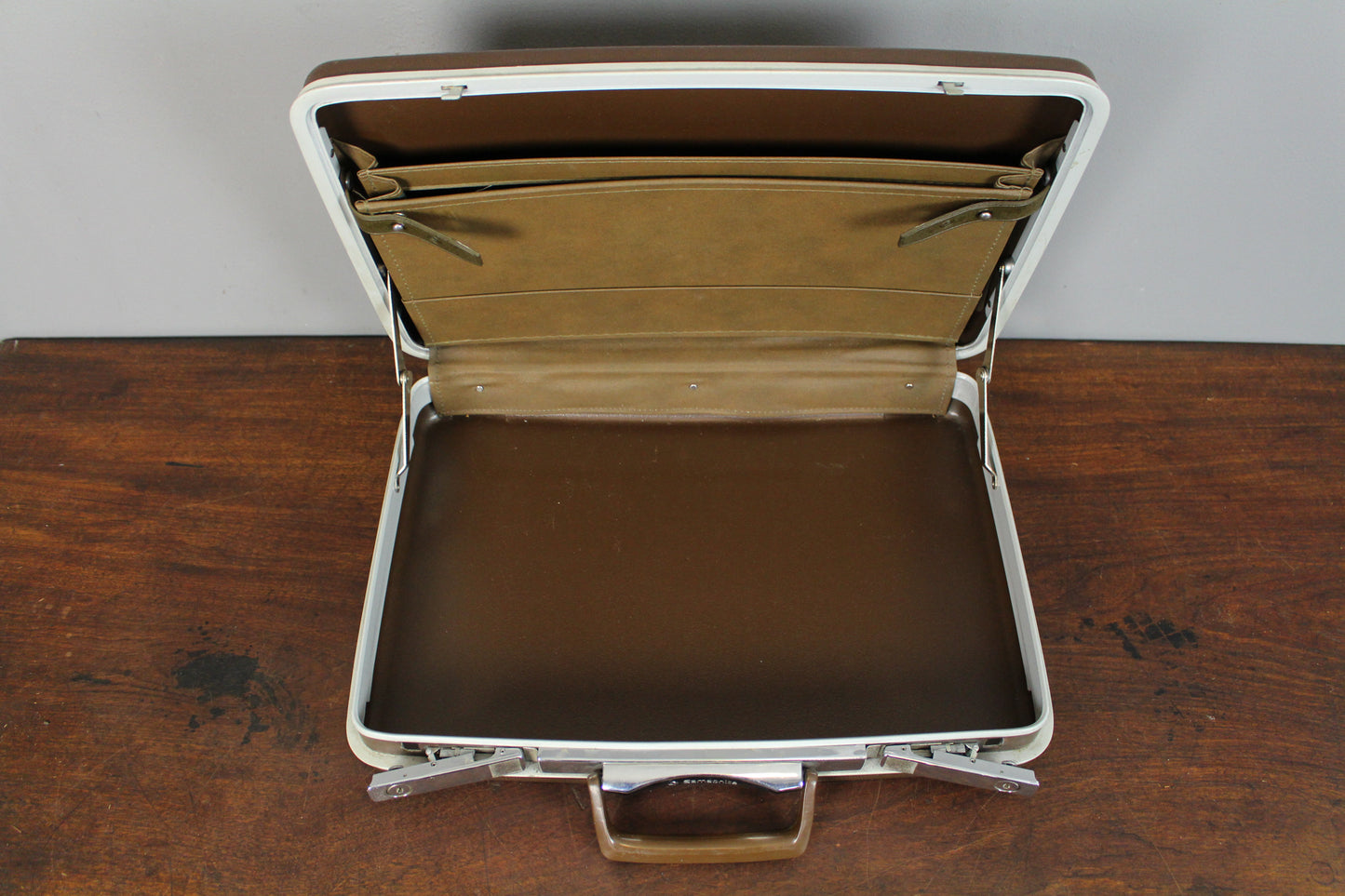 Samsonite Classic 100 Brown Briefcase