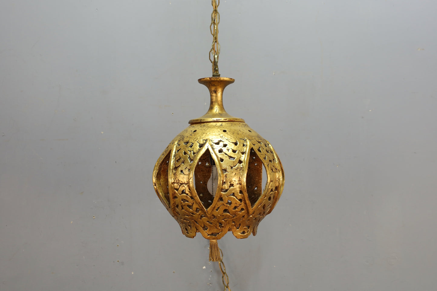 Ceramic Gold Bud Swag Lamp Y