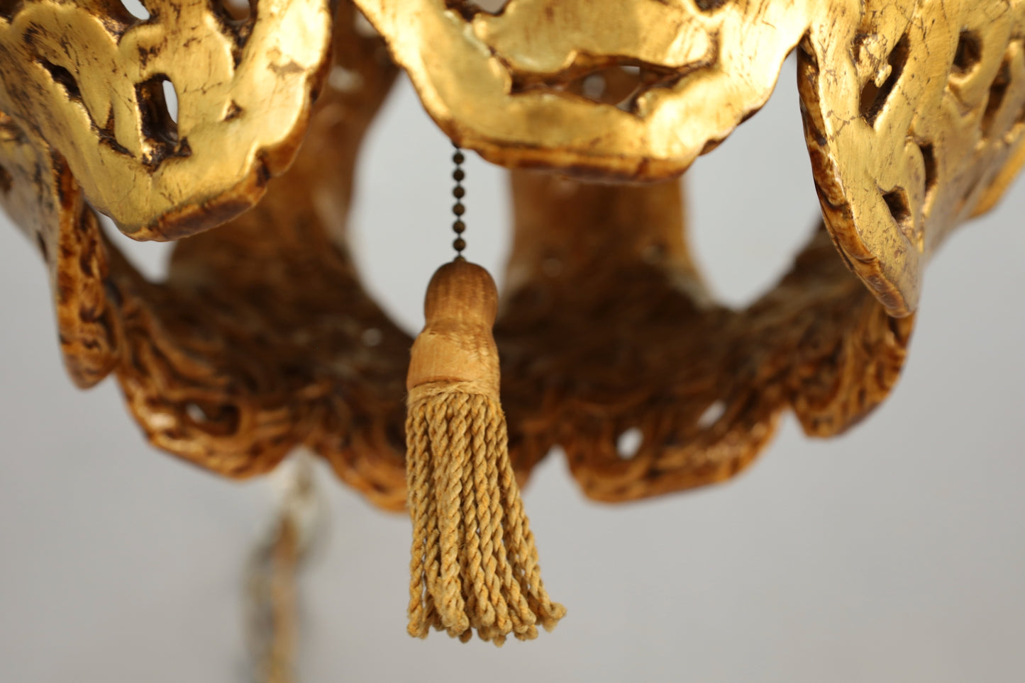 Ceramic Gold Bud Swag Lamp Y