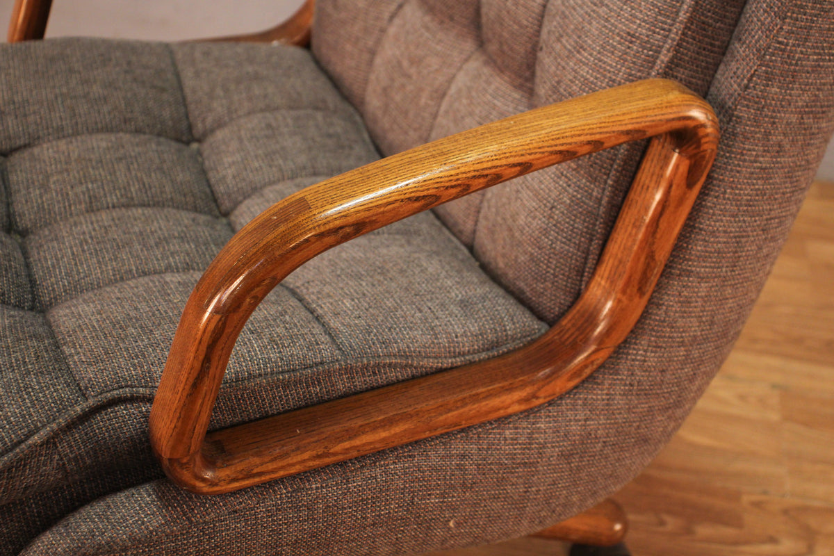 Tufted Pebble Executive Desk Chair
