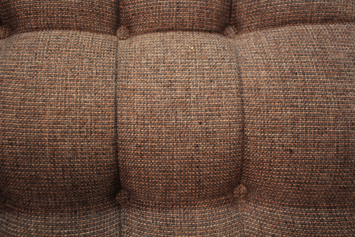 Tufted Pebble Executive Desk Chair