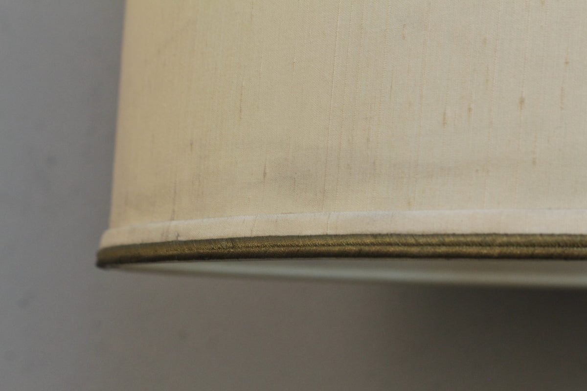 1960s Neoclassical Chalkware Table Lamp