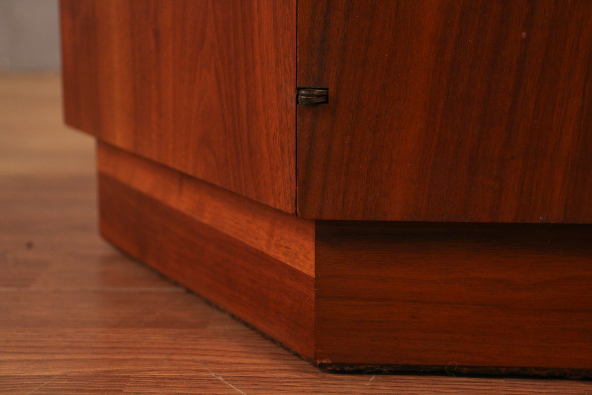Lane Mid Century Drum End Table