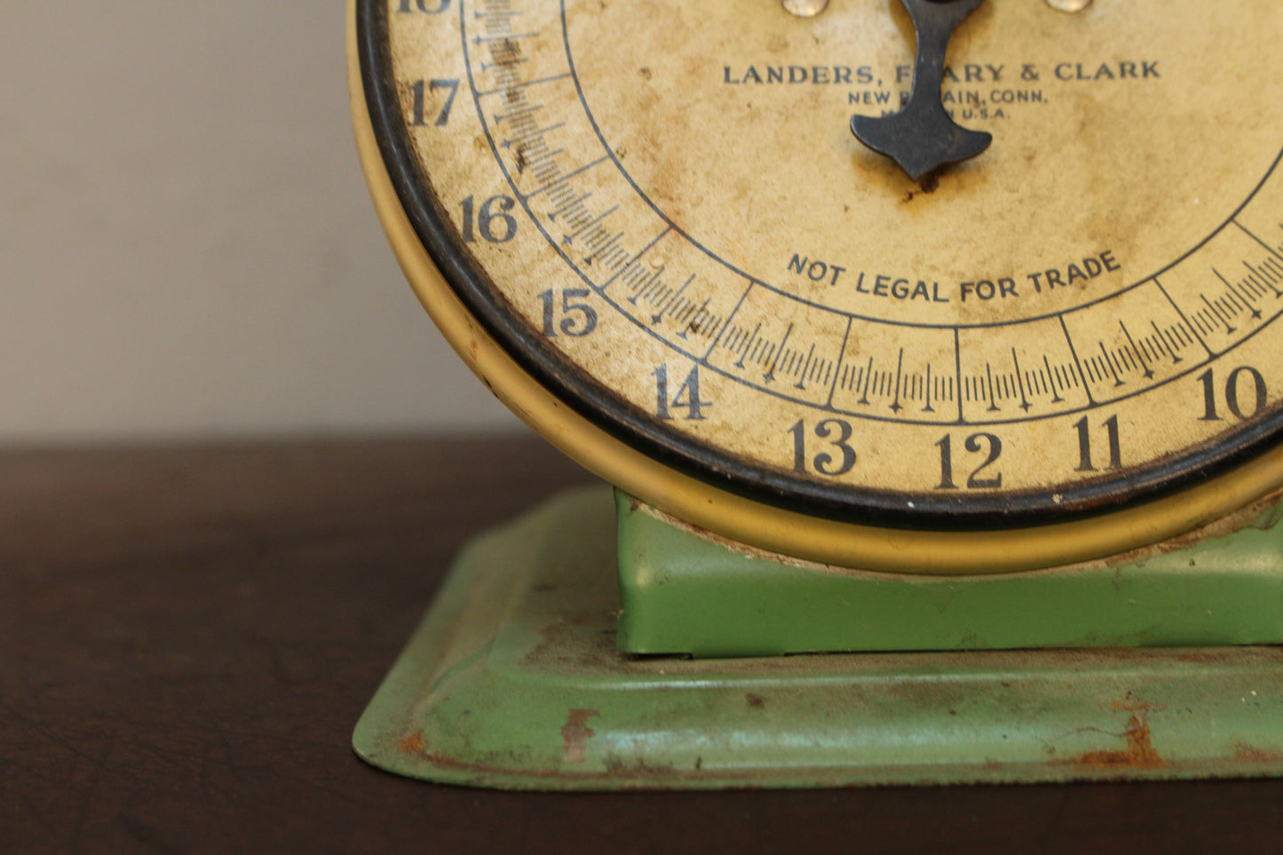 Sweet Pea Kitchen Scale