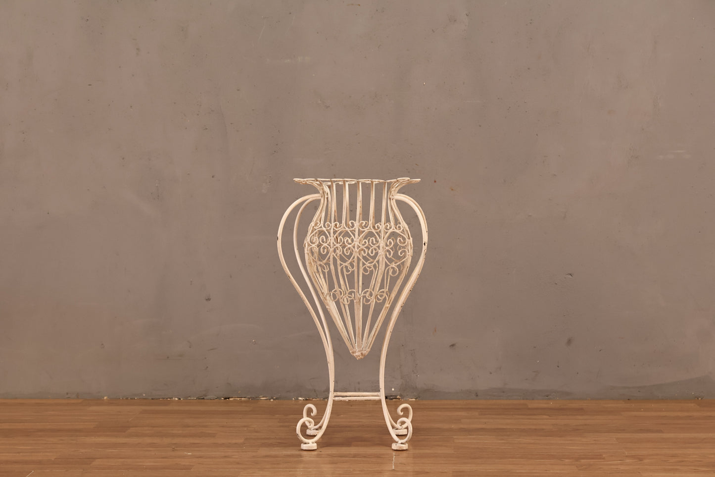 White Iron Curlicue Planter - ONLINE ONLY