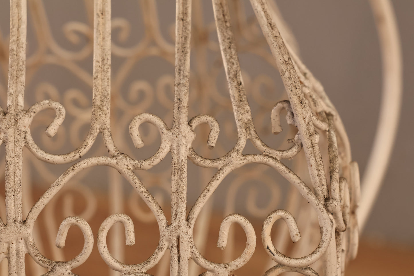 White Iron Curlicue Planter - ONLINE ONLY