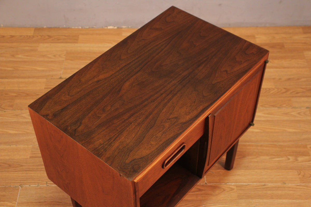 Jack Cartwright for Founders 1-Drawer Nightstand