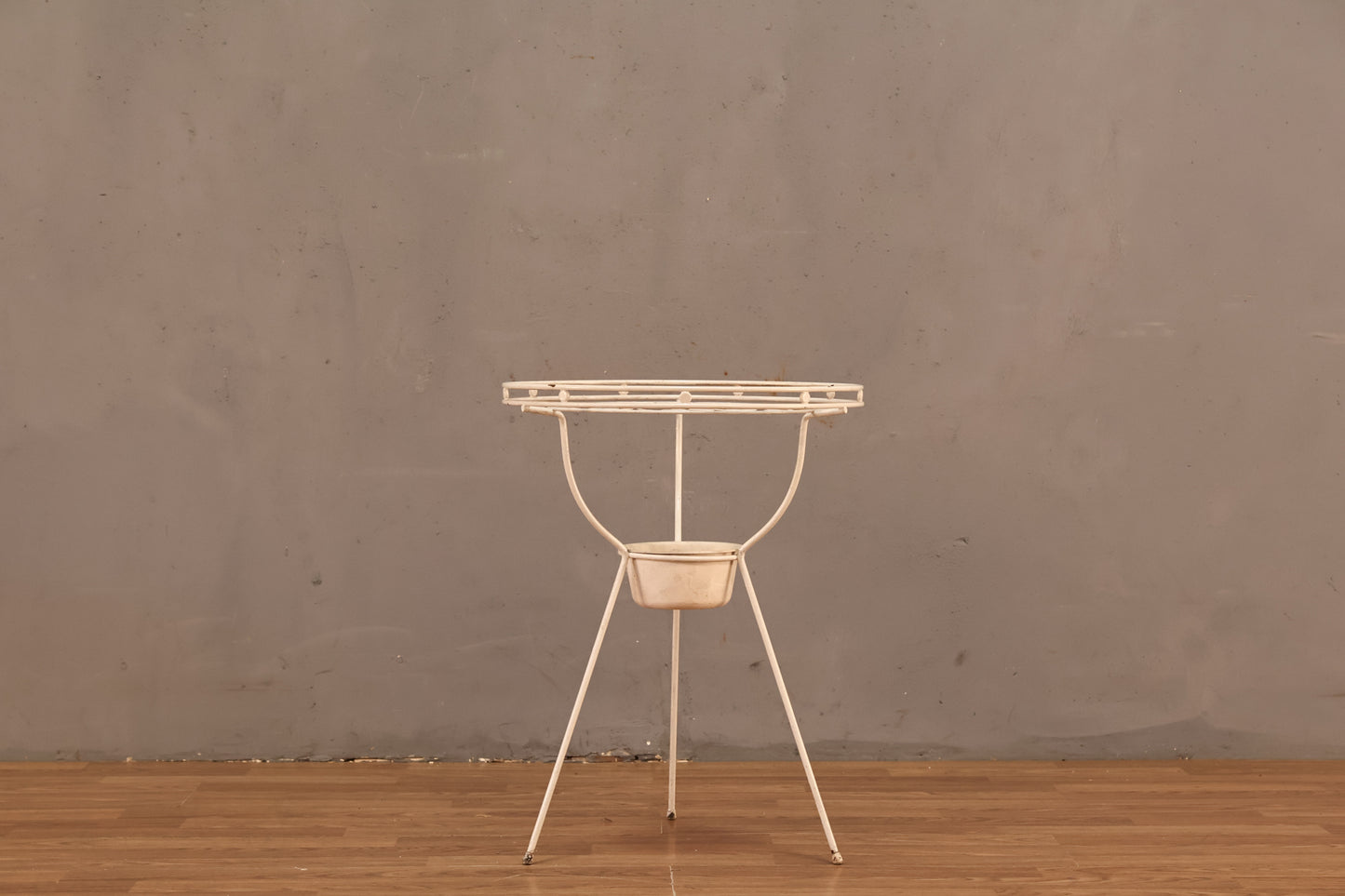 White Iron Plant Stand - ONLINE ONLY