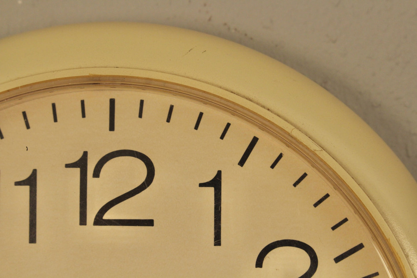 Spartus Wall Clock