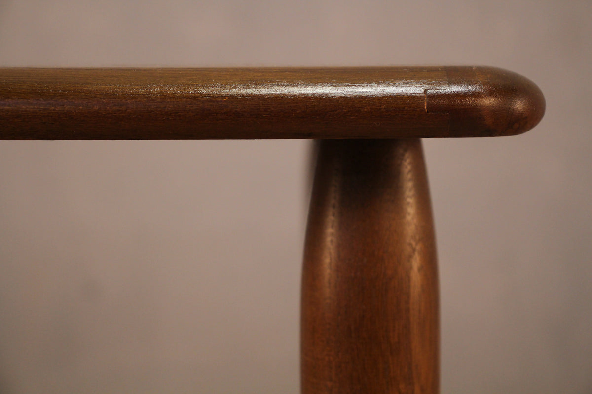 Lane "Acclaim" 2-Tier End Table