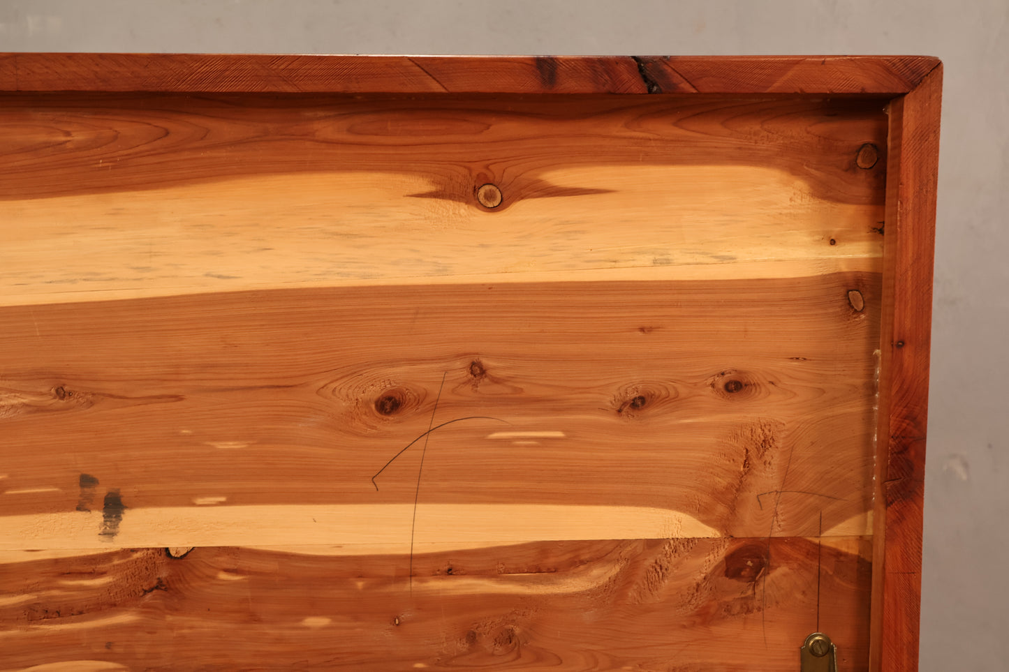Classic Cedar Chest