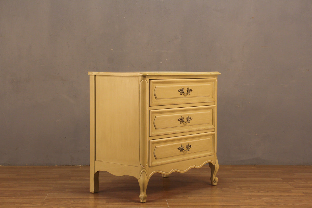 Henry Link Pistachio Provincial 3-Drawer Commode