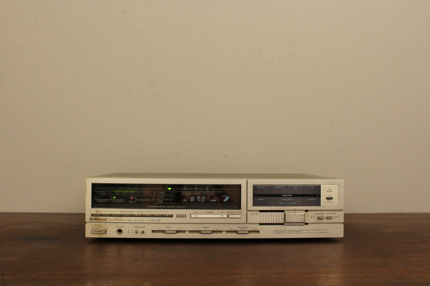 1984 Hitachi Stereo Receiver
