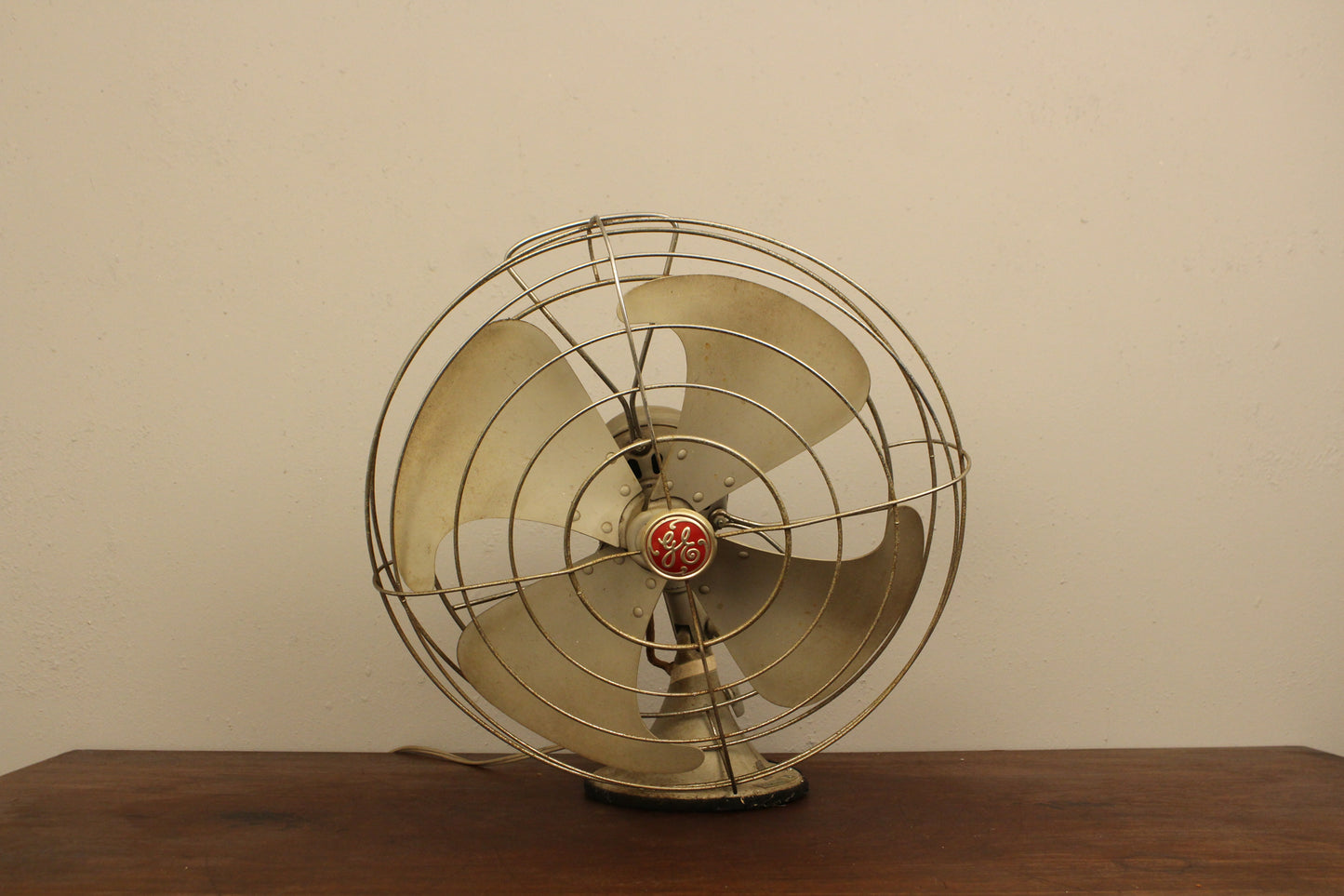 Prop General Electric Table Fan