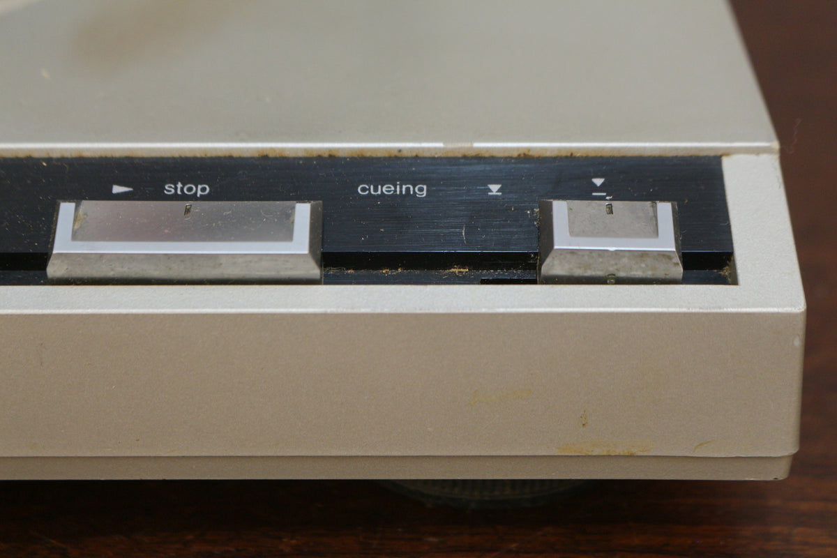 Technics SL-220 Turntable