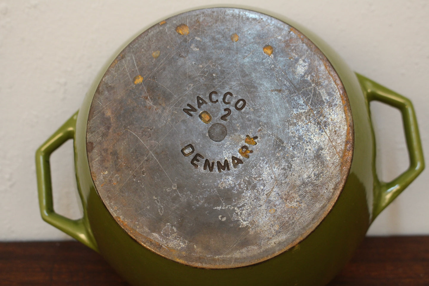 Nacco Cast Iron Dutch Oven