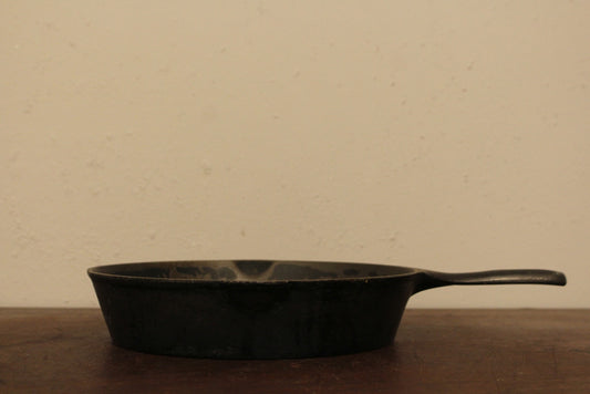 Vollrath Cast Iron Pan