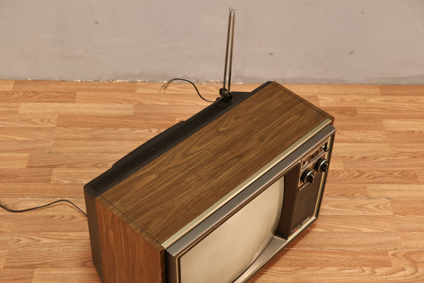 1970s Magnavox Television - ONLINE ONLY