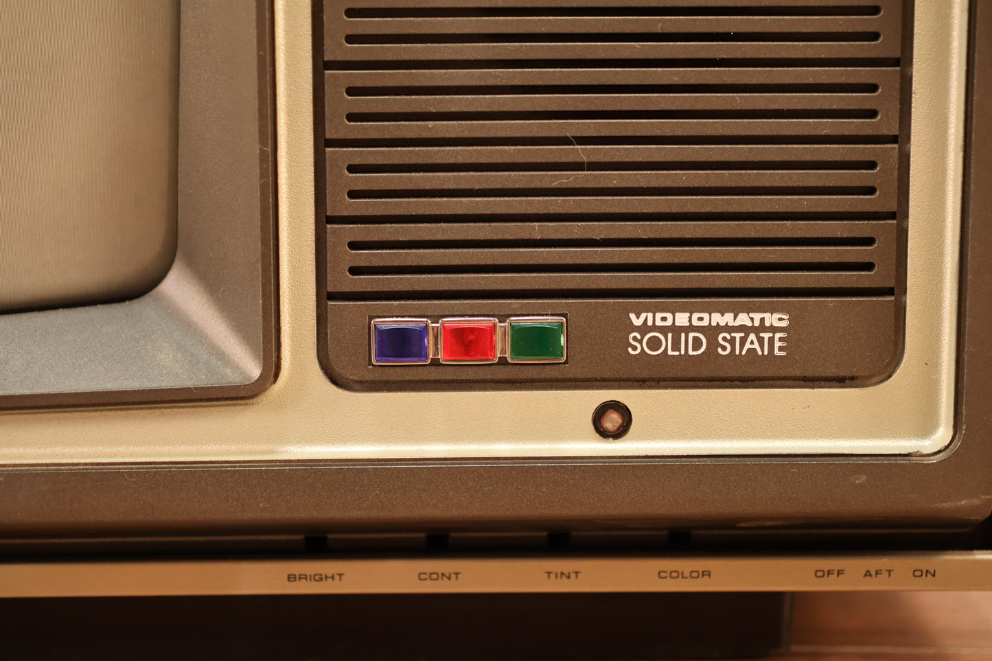 1970s Magnavox Television - ONLINE ONLY