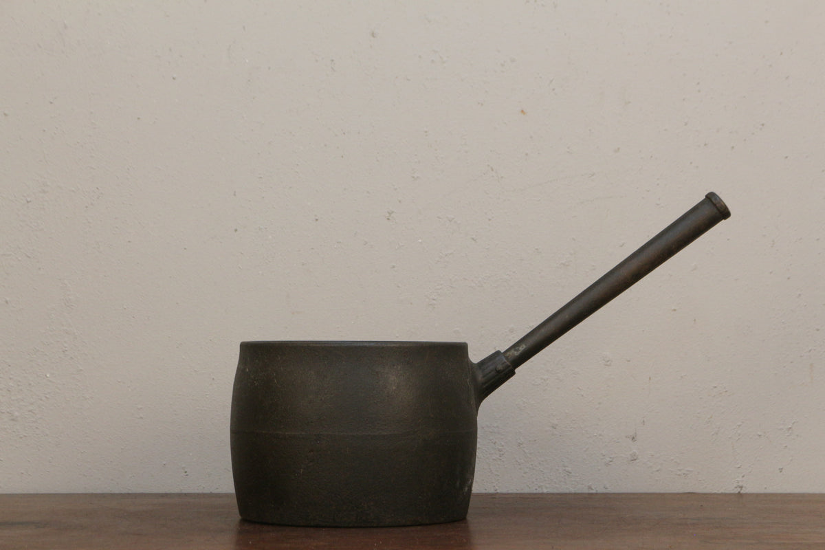 J&J Siddons 1800s Cast Iron Pot