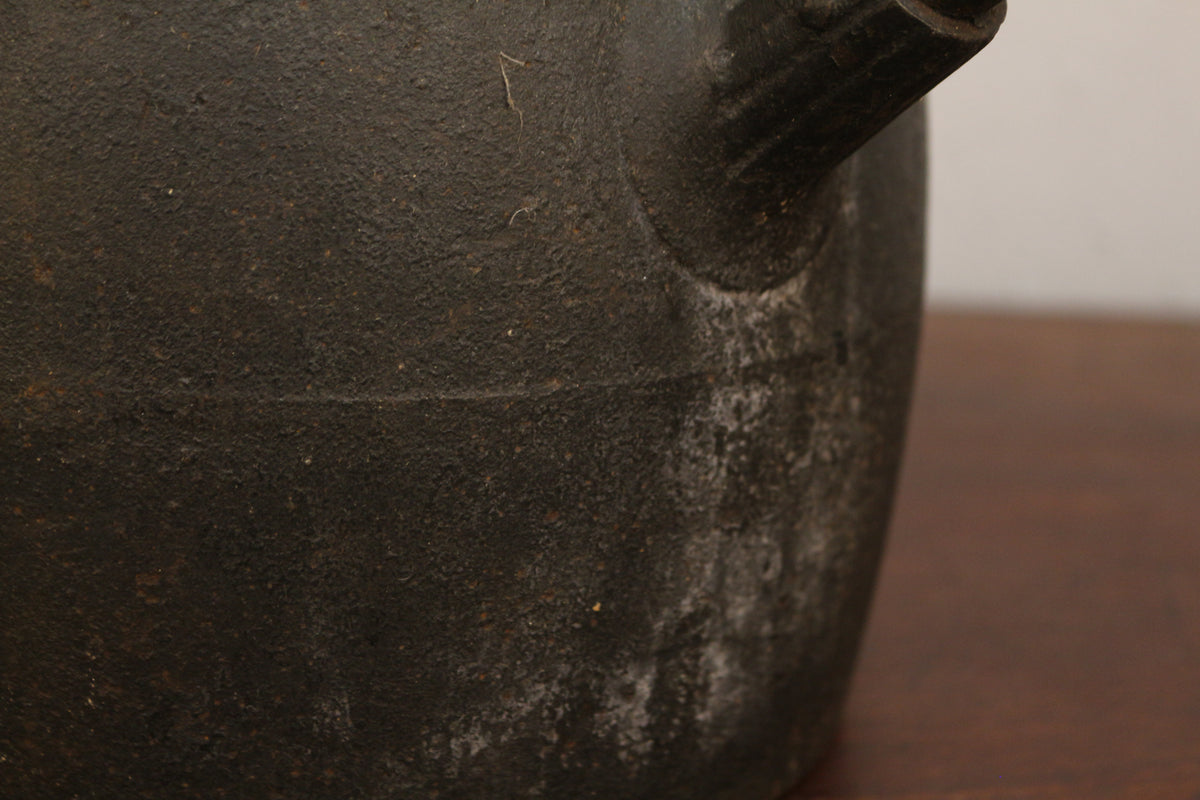 J&J Siddons 1800s Cast Iron Pot