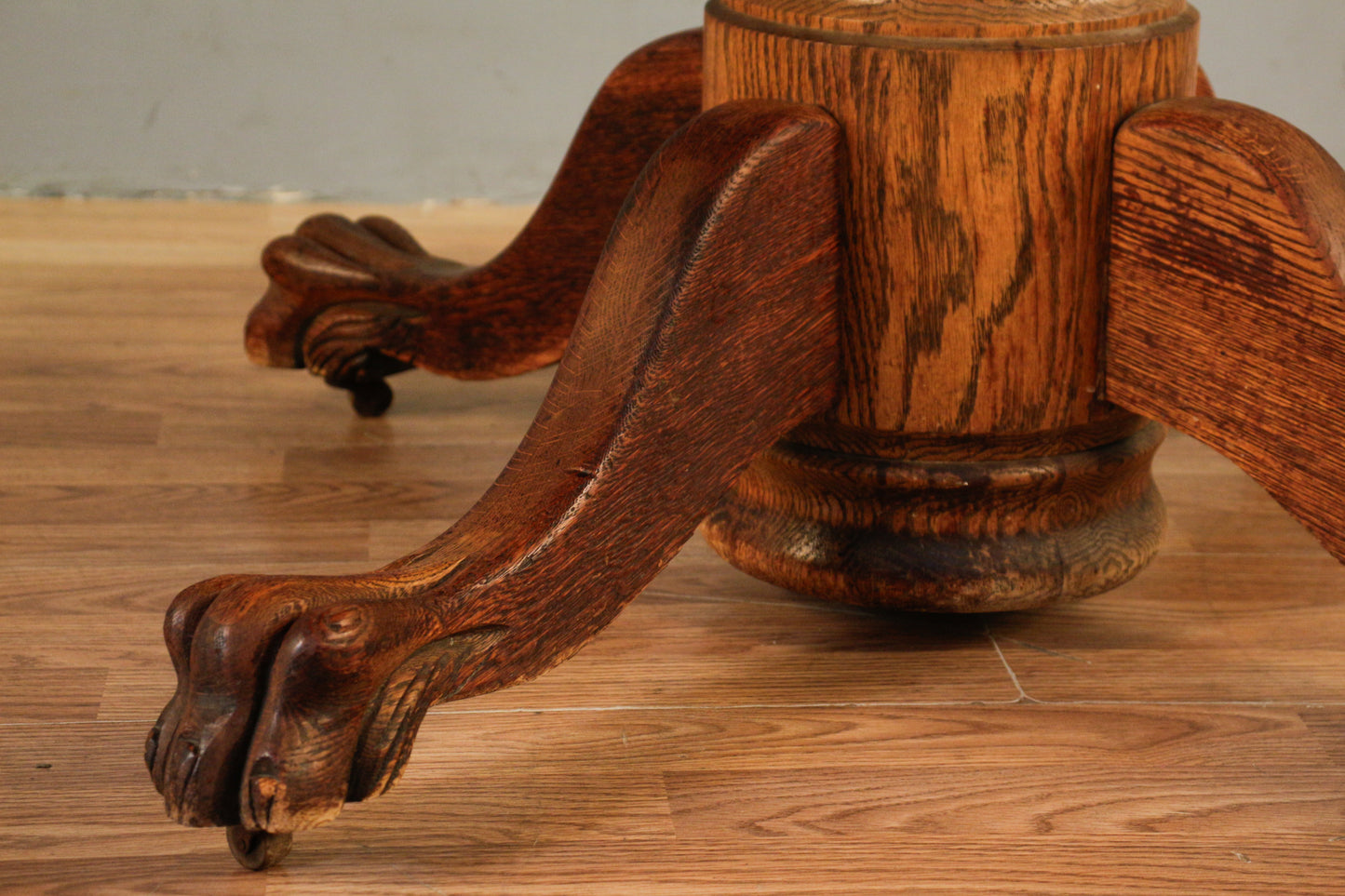 Round Tiger Oak Dining Table With 3 Leaves  - ONLINE ONLY