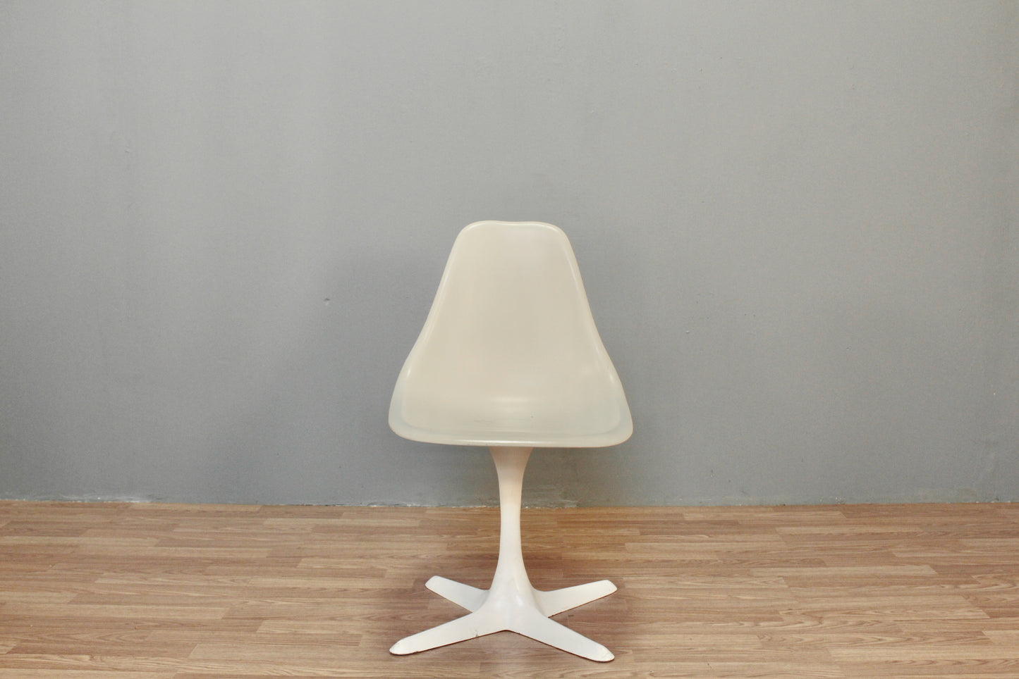 Burke White Fiberglass Side Chair