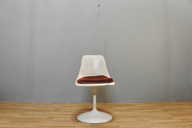 White & Ruby Fiberglass Tulip Chair