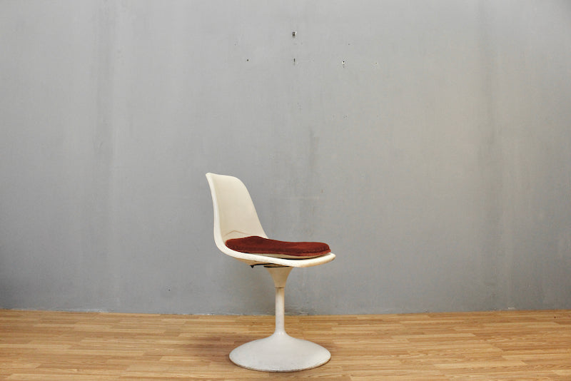 White & Ruby Fiberglass Tulip Chair
