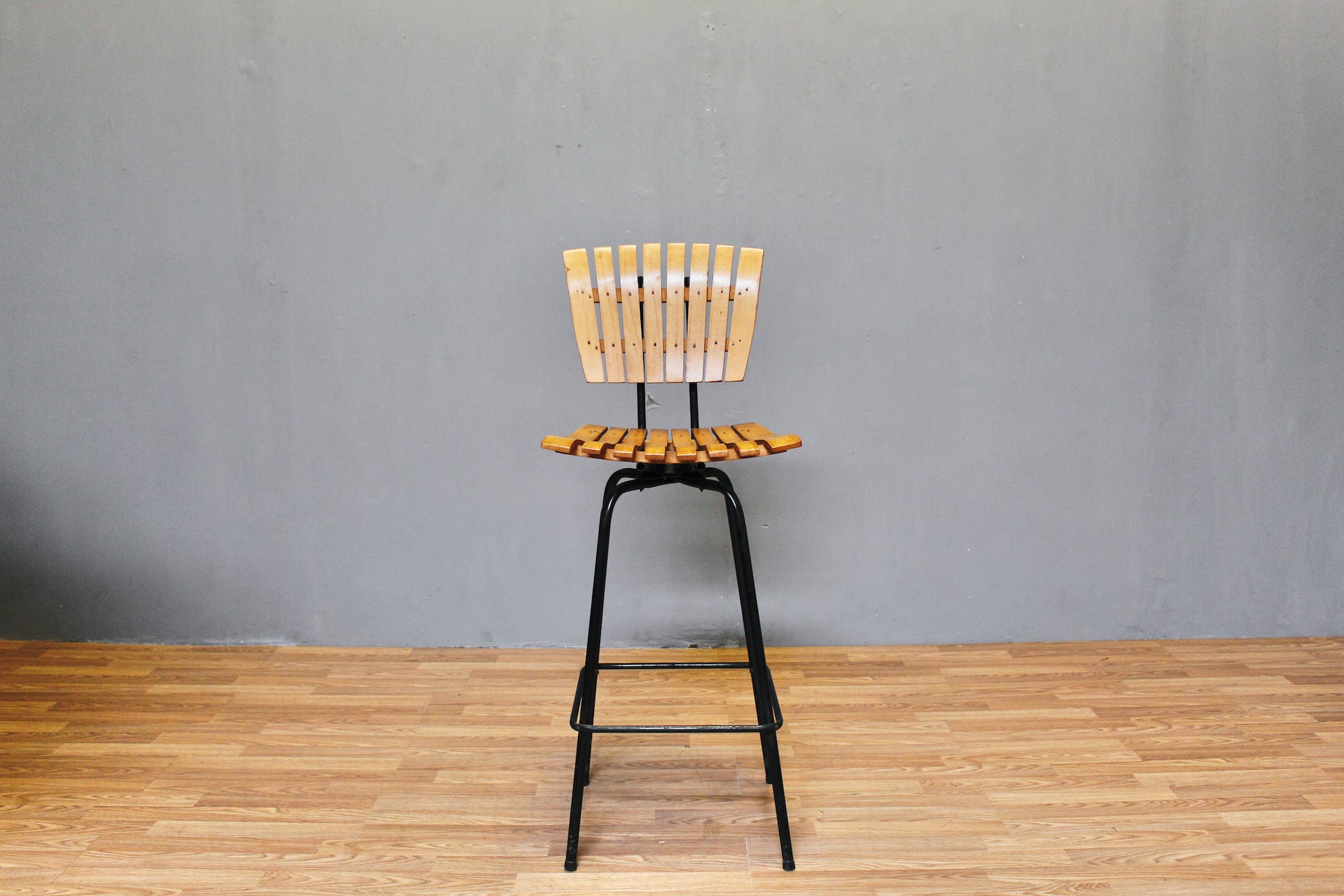 Mid Century Umanoff-Style Slatted Bar Stool – Furnish Green