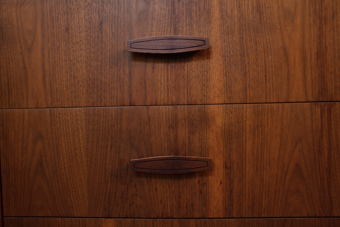 Compact Walnut & Laminate 6-Drawer Dresser