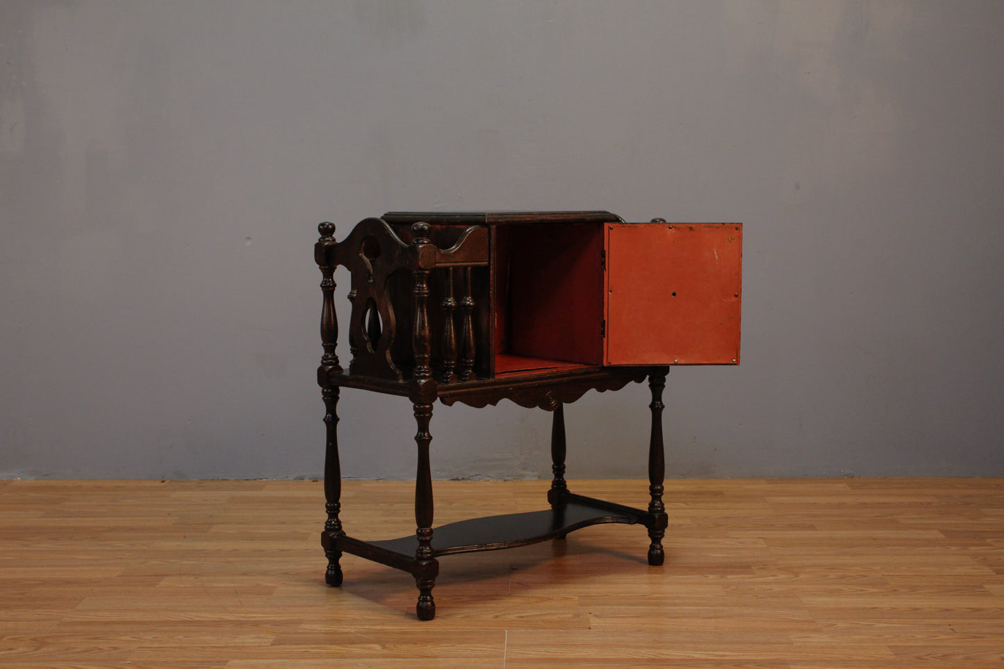 Antique Humidor Caddy End Table