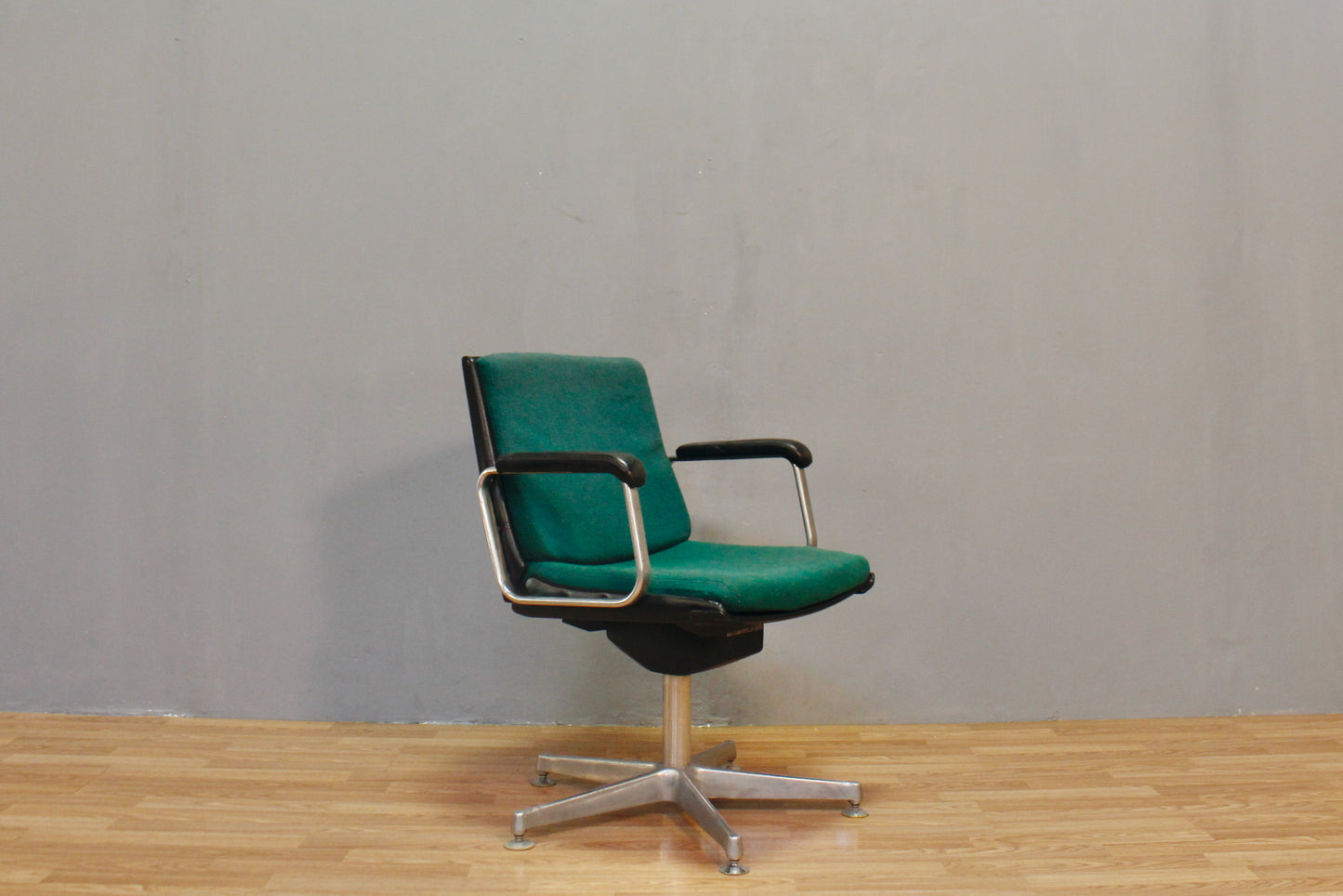 Drabert Emerald & Black Leather Swivel Chair