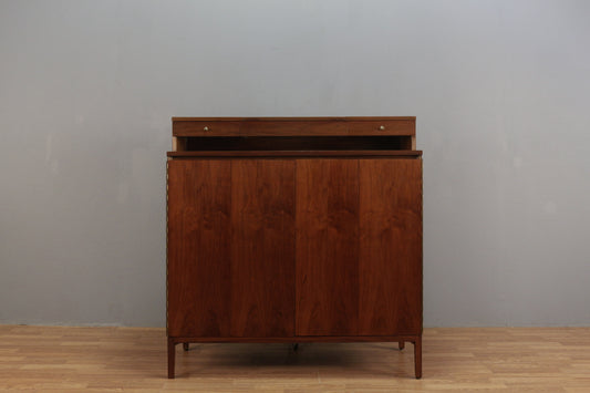 Paul McCobb 7-Drawer Bachelor's Chest