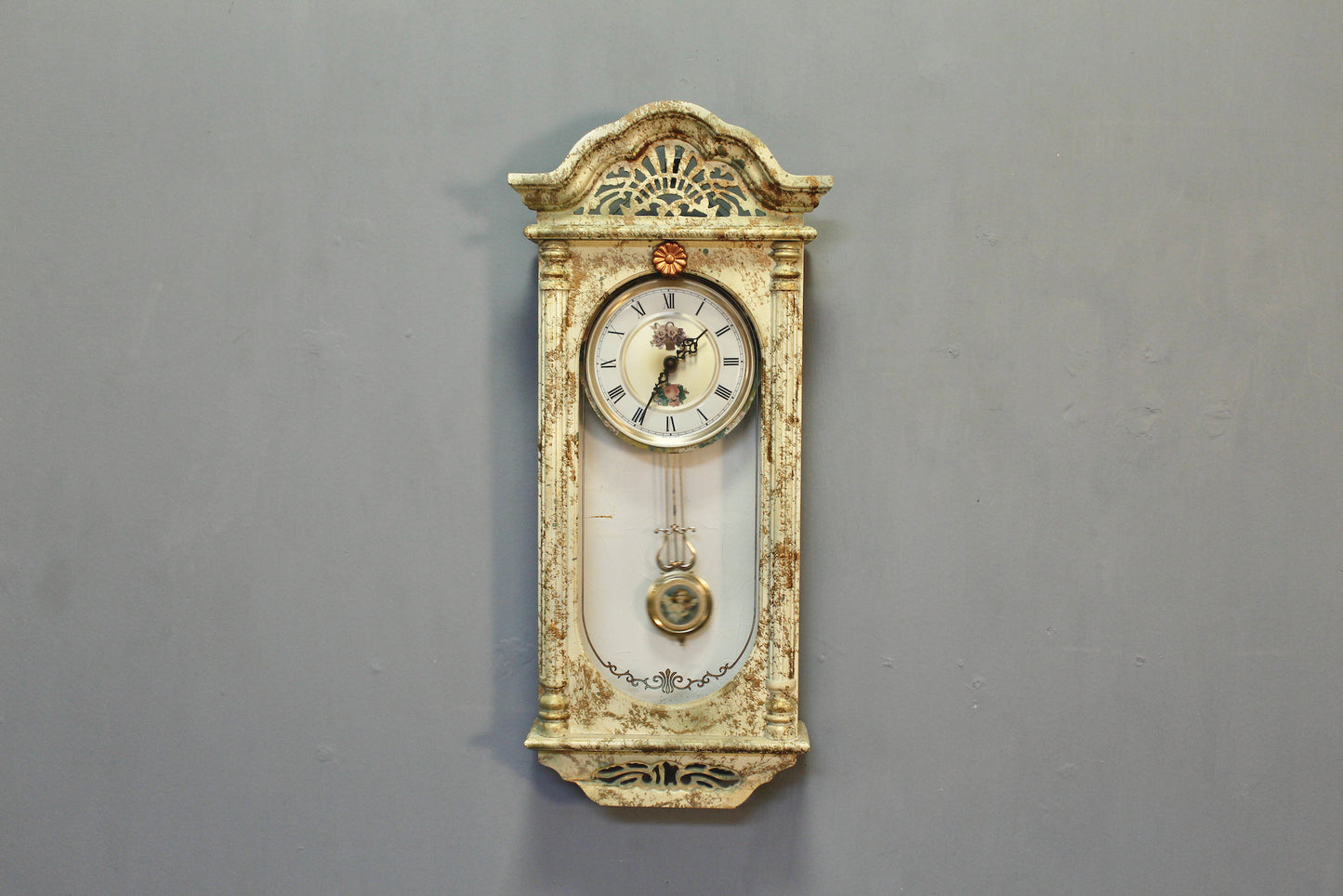 Shabby Angel Pendulum Wall Clock