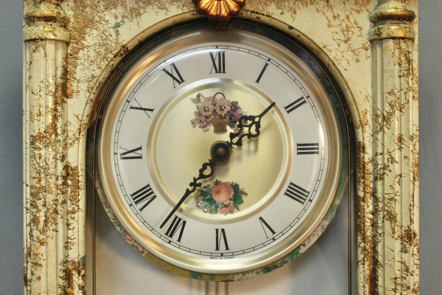 Shabby Angel Pendulum Wall Clock