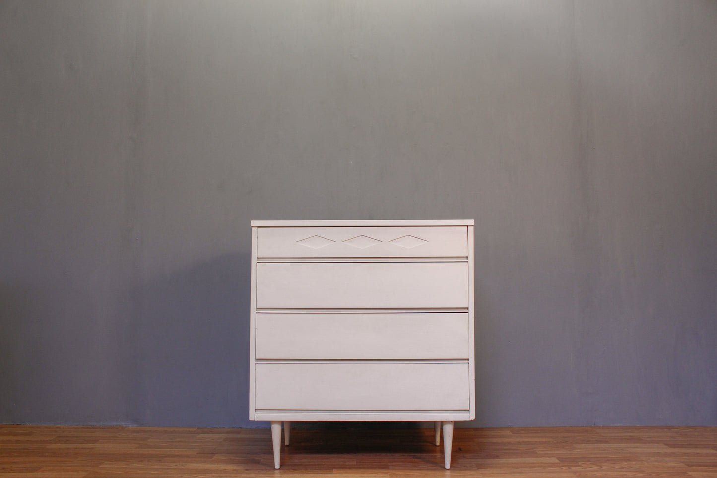 Bassett Mid Century White 4-Drawer Highboy Dresser