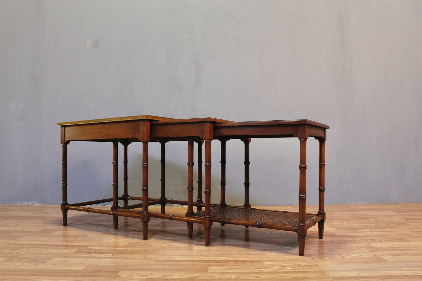 Country Enamel-Top Table with Built-In Leaves
