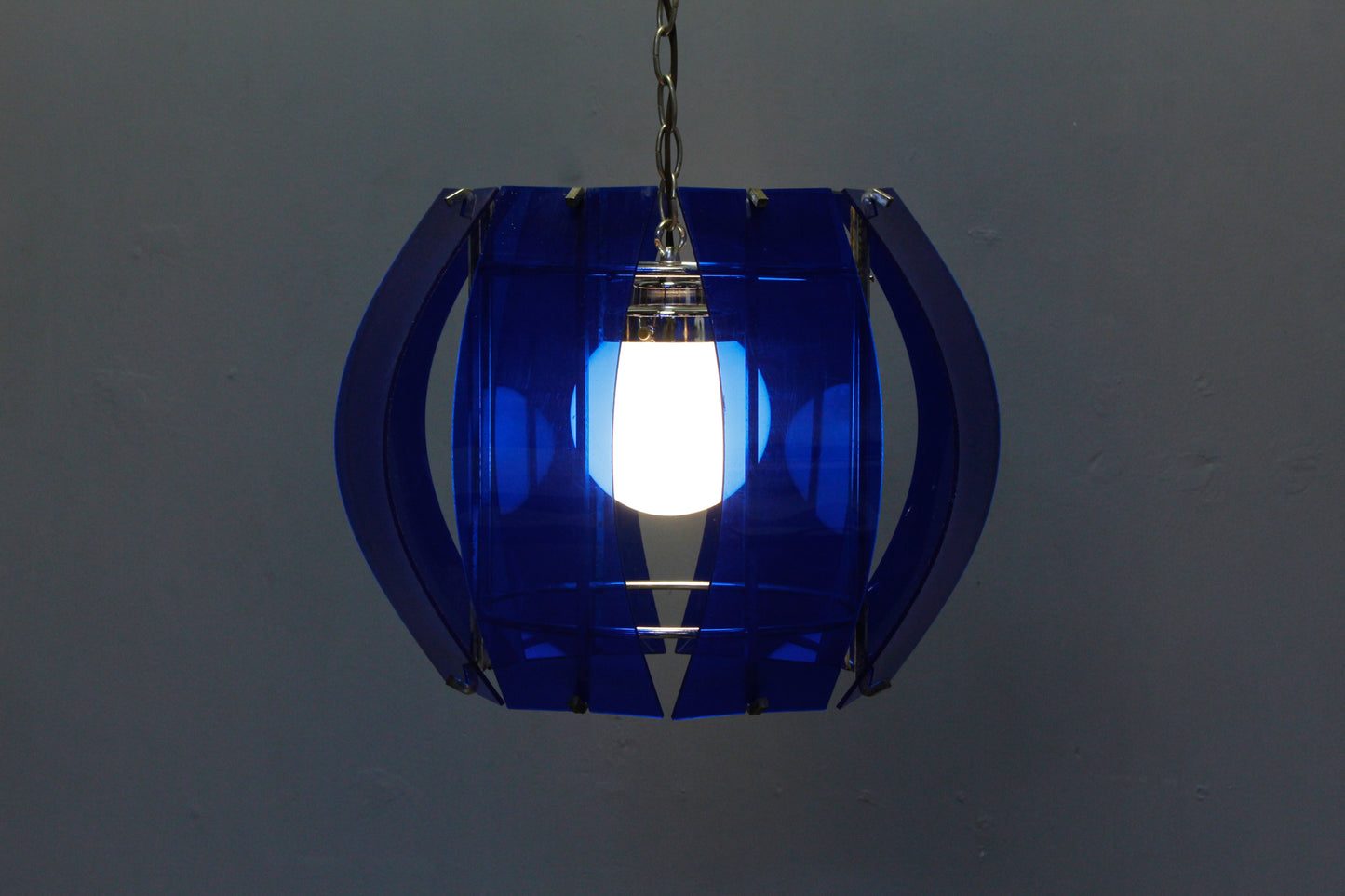 Mod Blue Acrylic Ribbon Swag Lamp