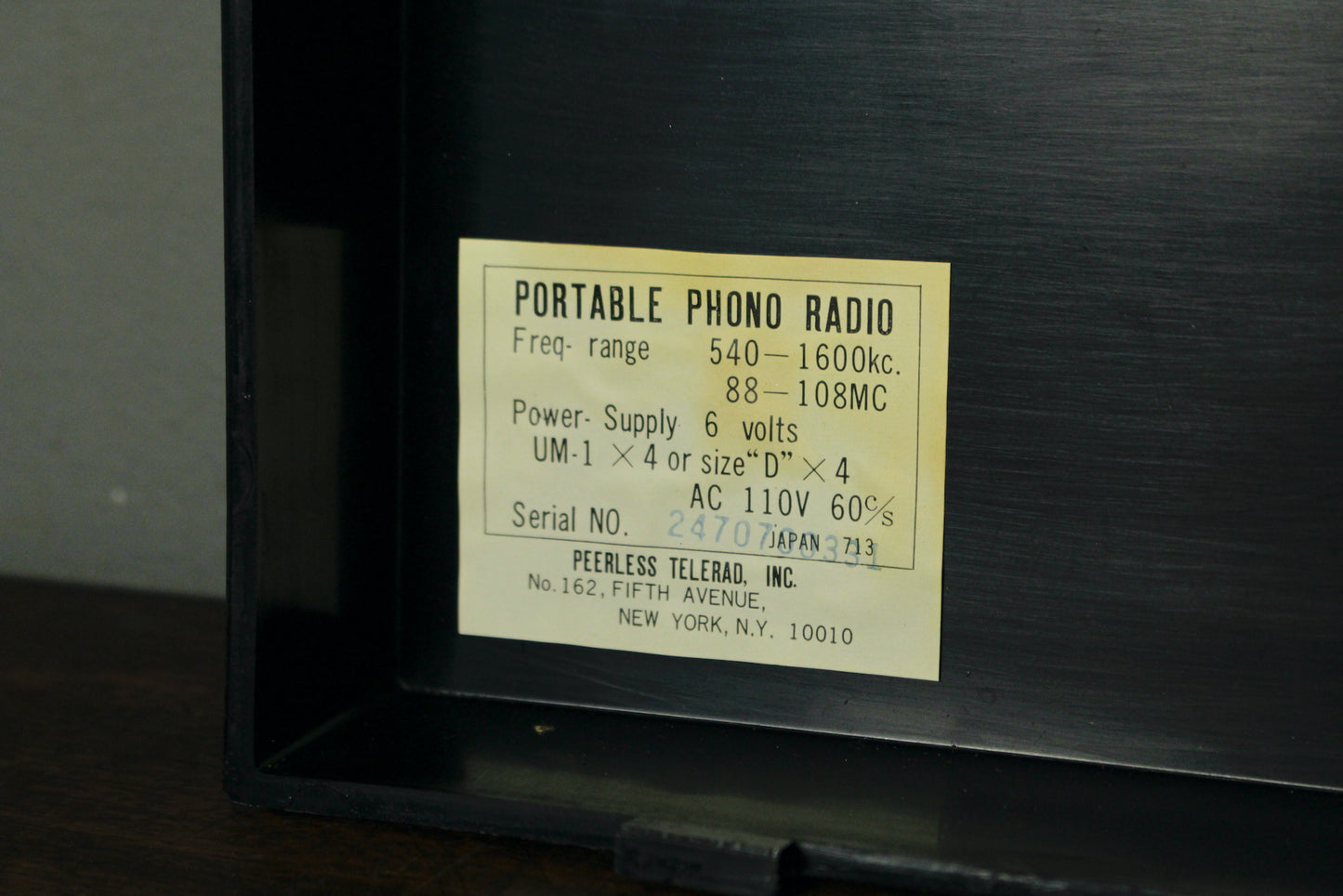 1970s Peerless Portable Radio Phonograph