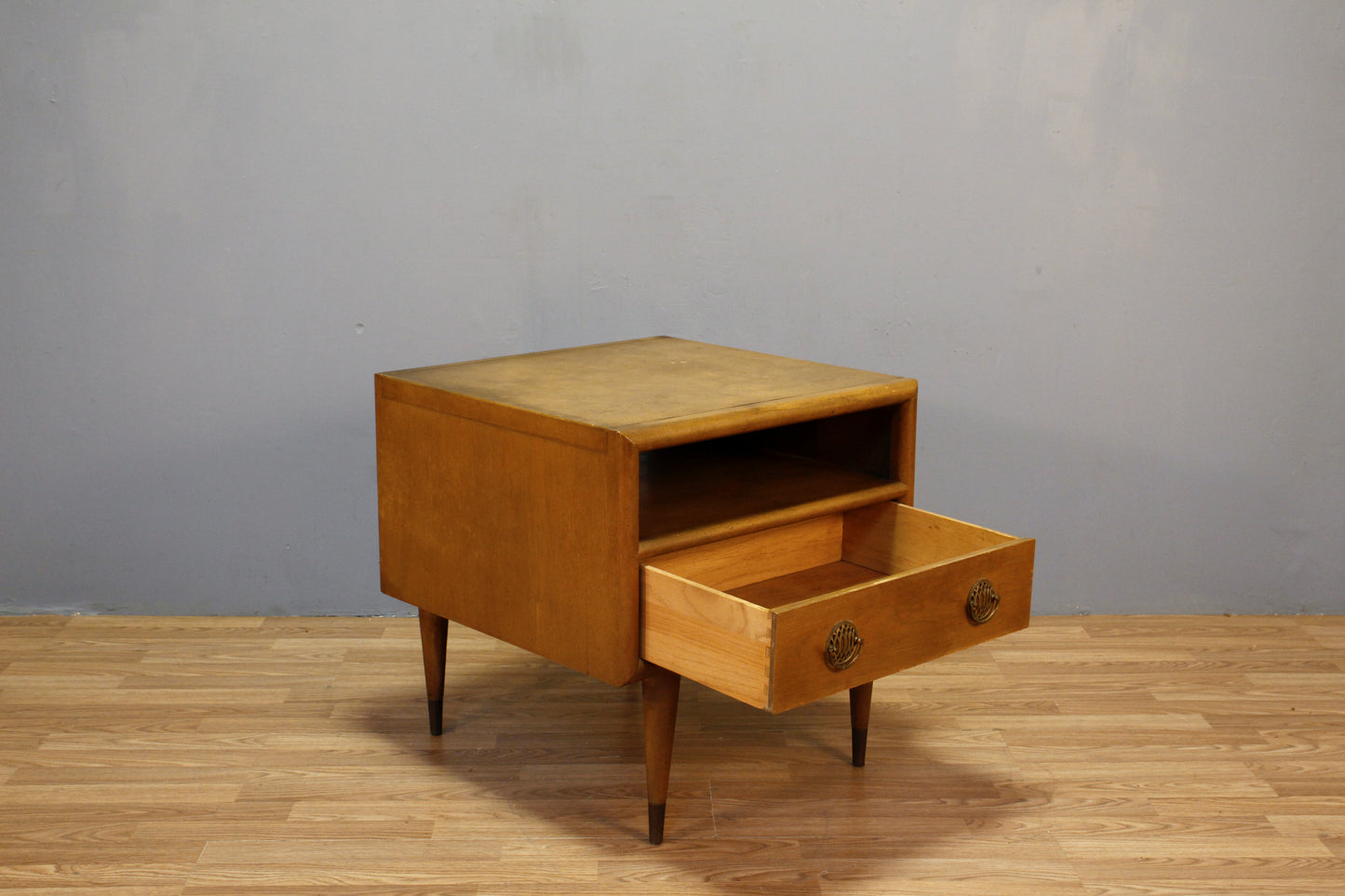 Boxy 1-Drawer End Table