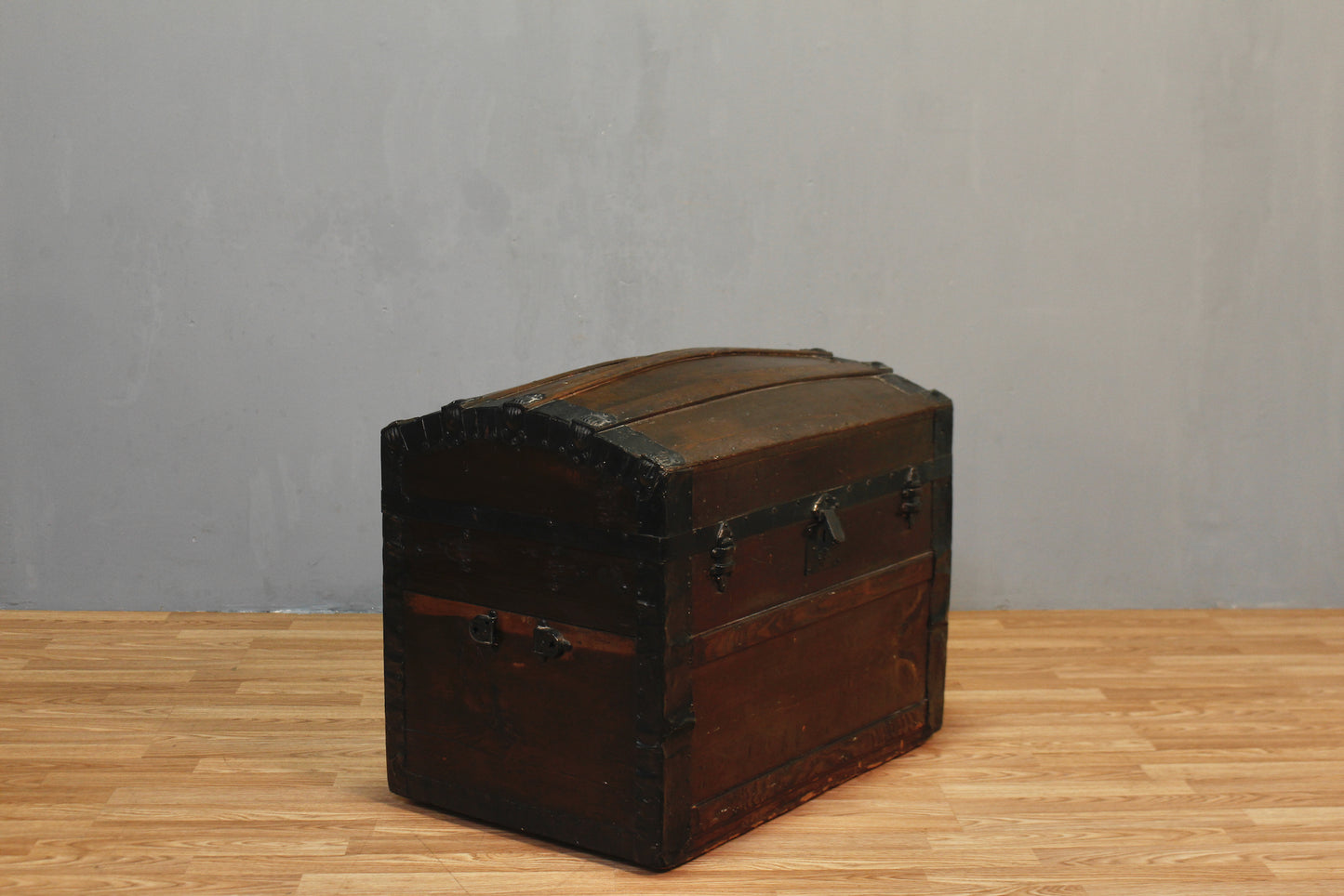 Rustic Dome-Top Steamer Trunk - ONLINE ONLY