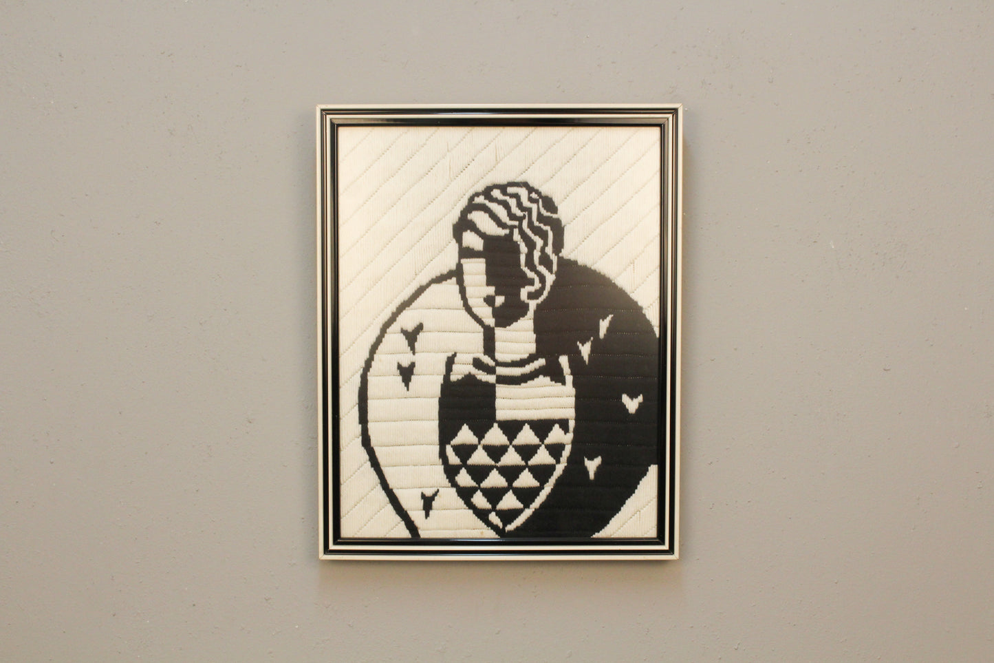 "Dame Noir" Embroidered Art