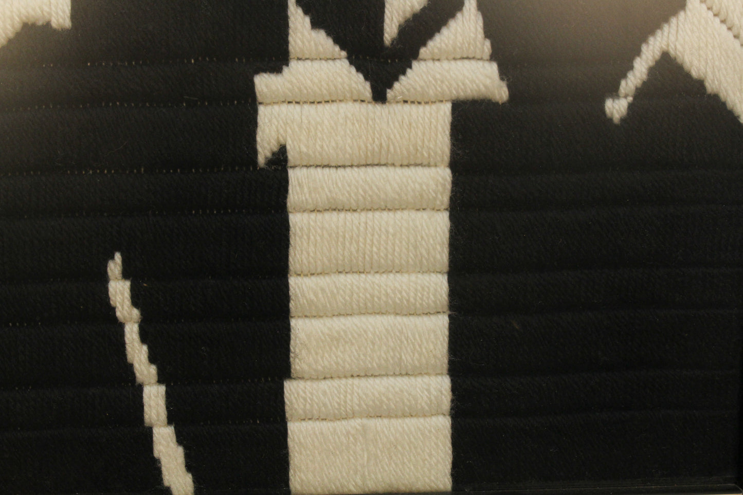 "Gent Noir" Embroidered Art