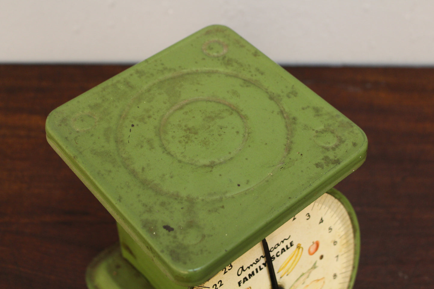 Retro Green Kitchen Scale