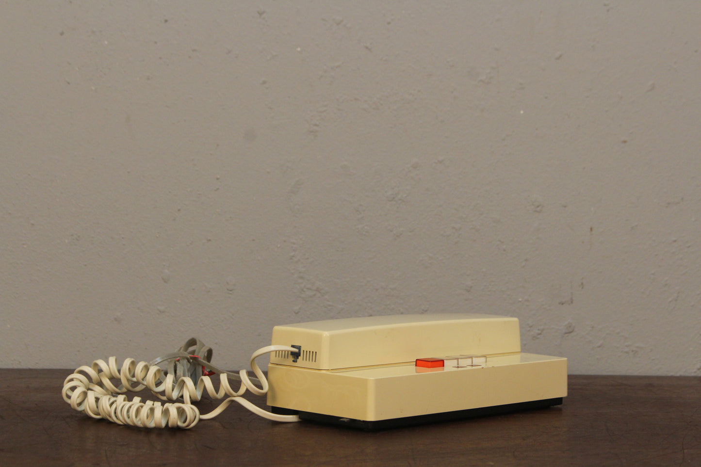 Retro Cream Office Telephone