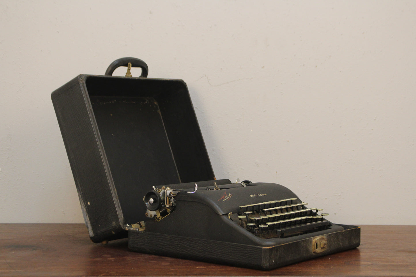 Smith-Corona "Clipper" Typewriter with Case