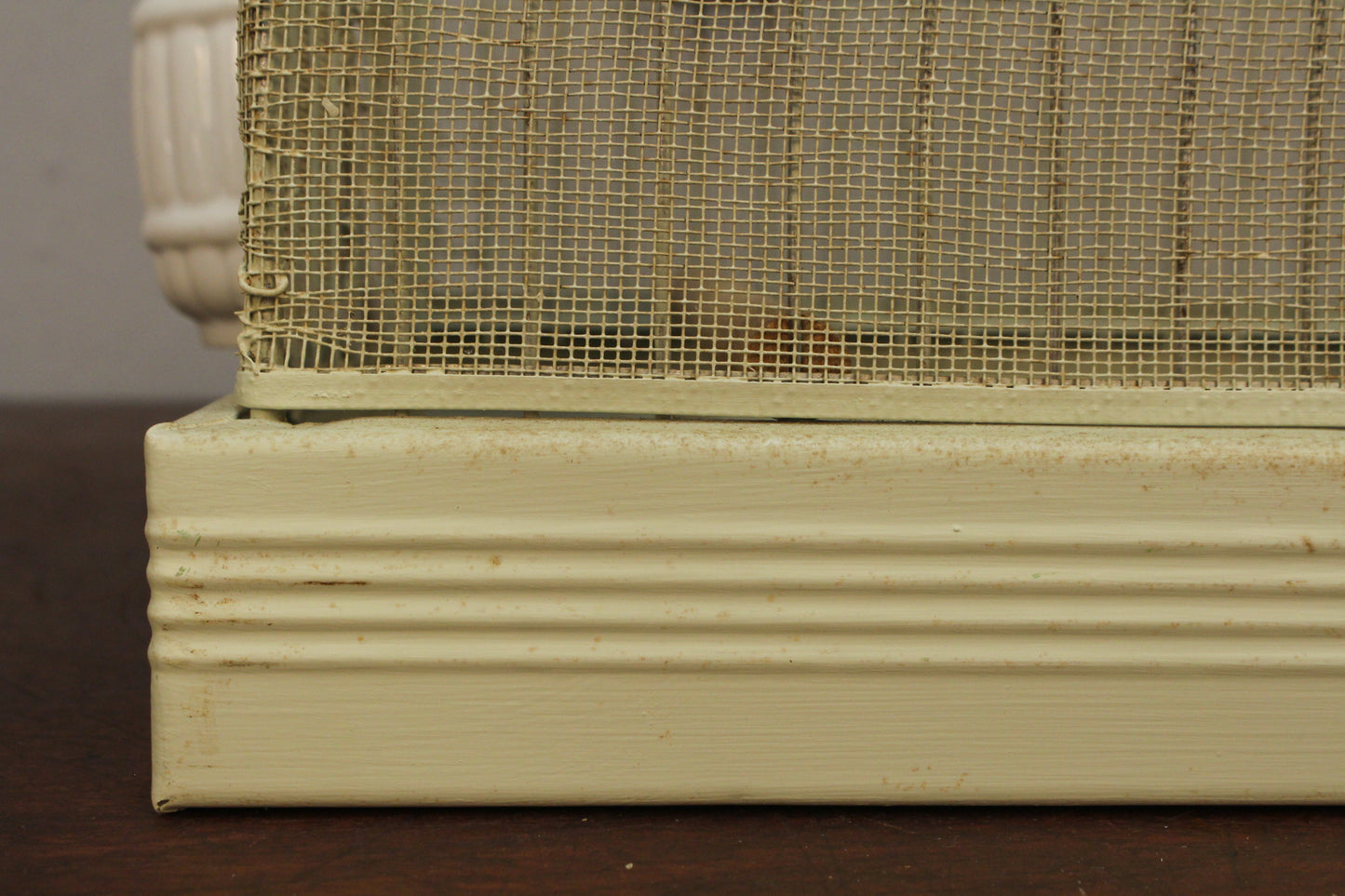 Hendryx Metal Bird Cage