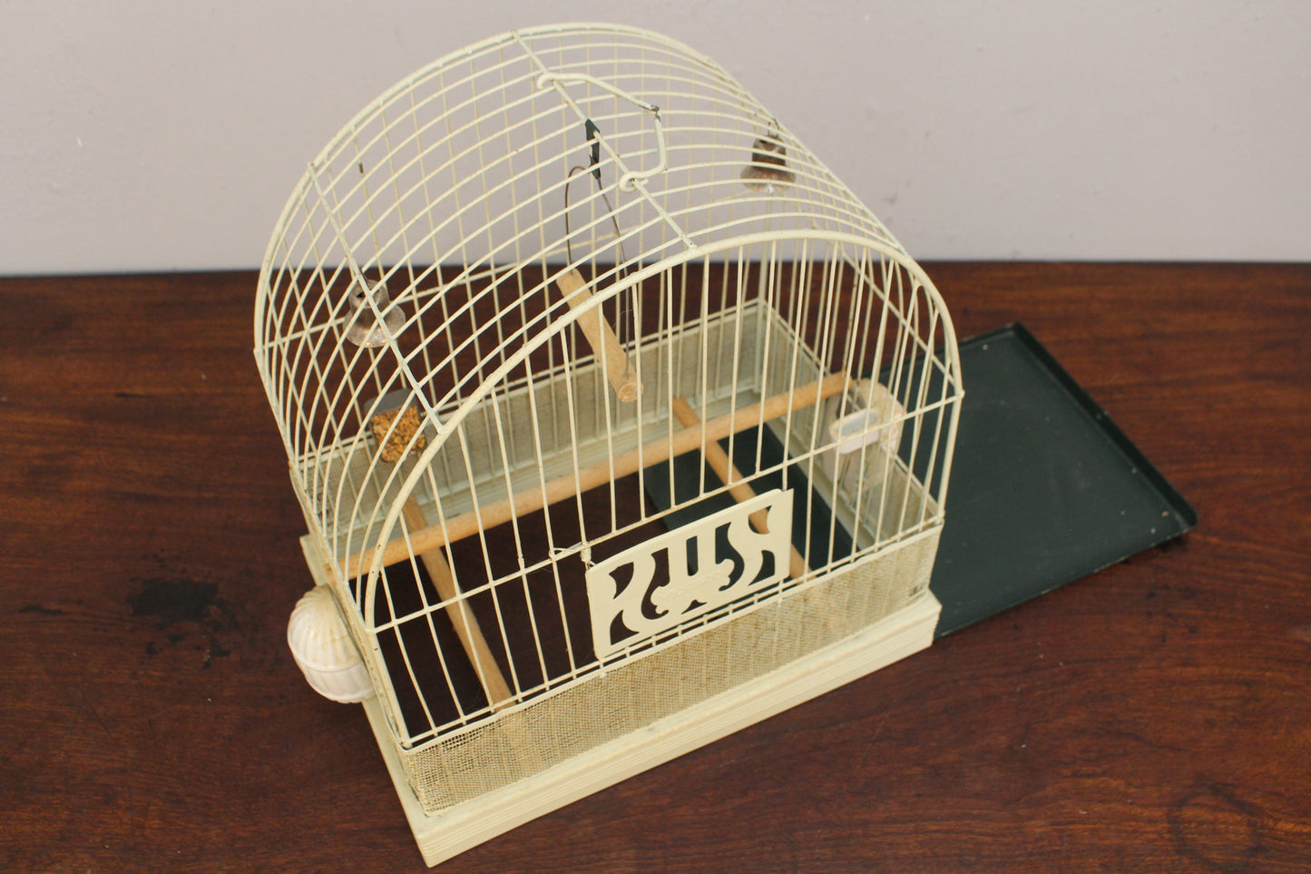 Hendryx Metal Bird Cage